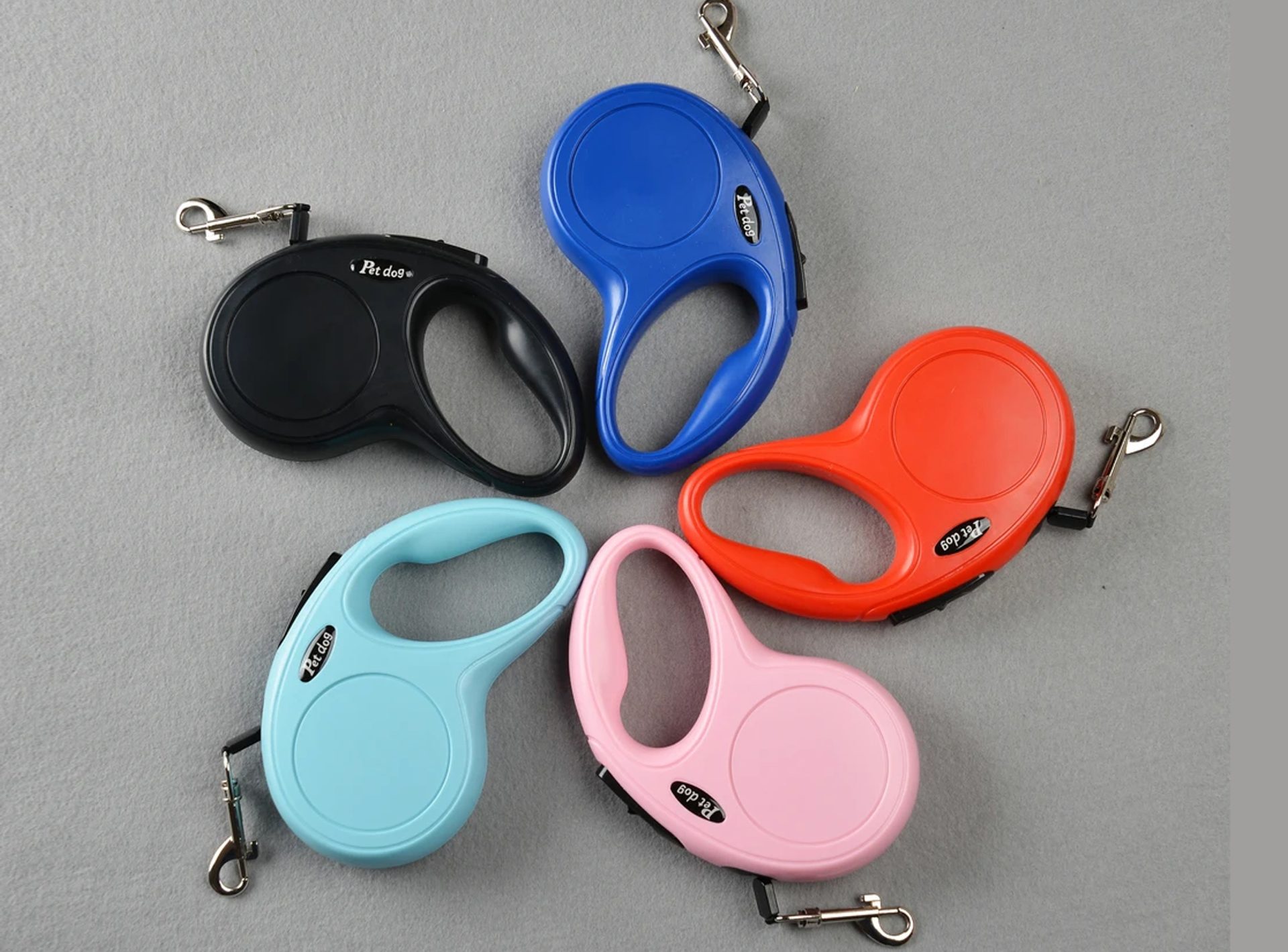 CORREA CON CUERDA RETRÁCTIL, TRACCIÓN AUTOMÁTICA AJUSTABLE, PARA MASCOTAS MEDIANAS Y GRANDES TAMAÑO DE LARGO 5 Mts. - Imagen 2